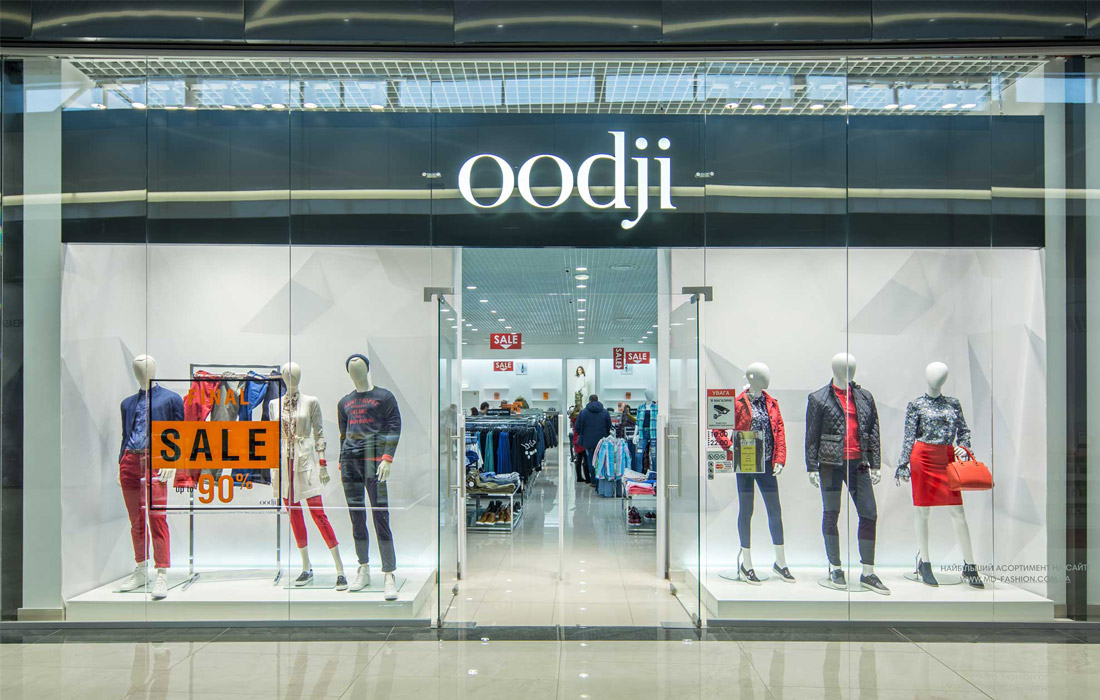 Oodji - Освітлення магазину одягу та взуття