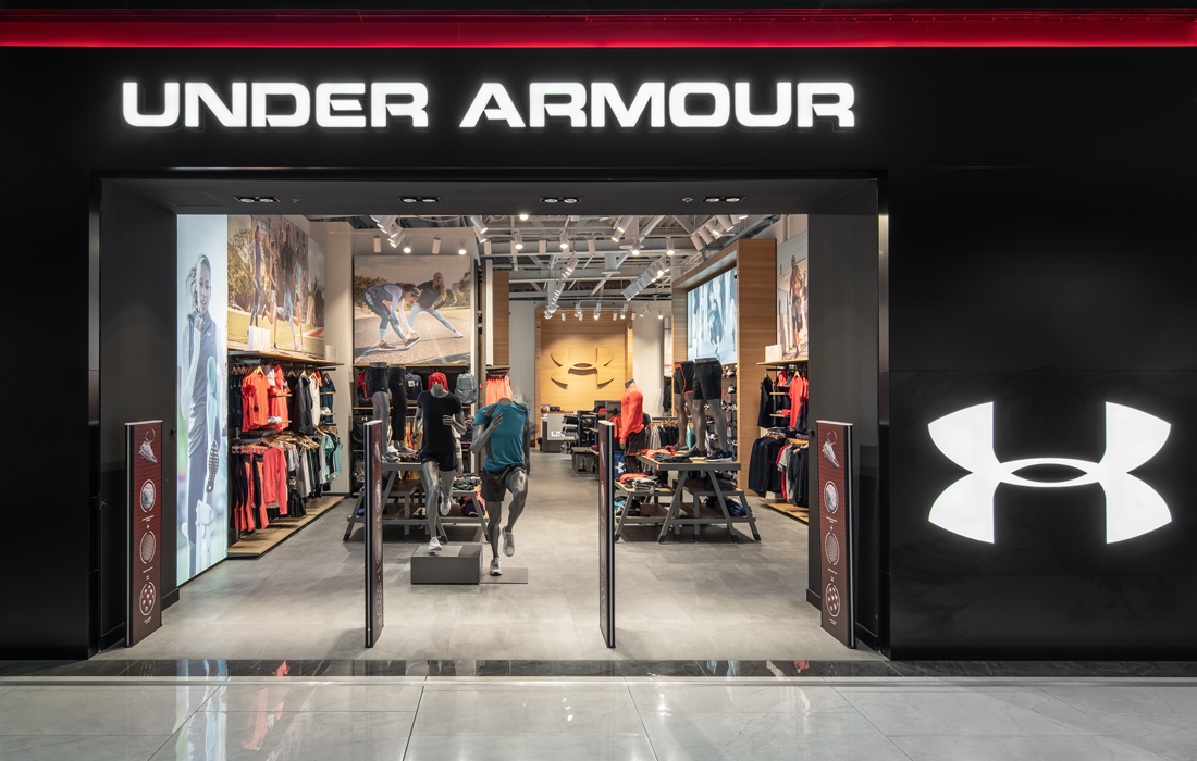 Under Armour – Освітлення для магазину спортивного одягу