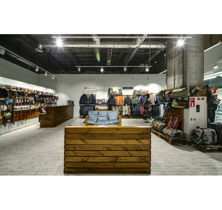 FAHRENHEIT - Освещение спортивного магазина FAHRENHEIT - Освещение спортивного магазина