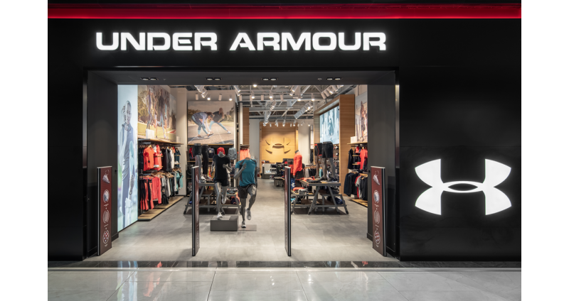 Under Armour – Освітлення для магазину спортивного одягу