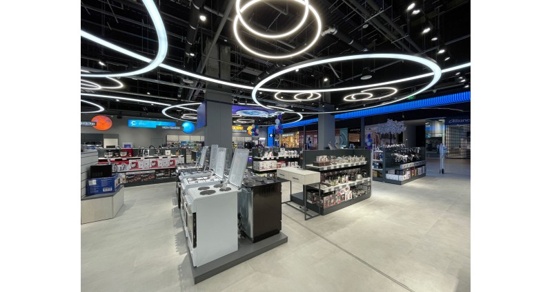 CLICK - освітлення магазину побутової техніки та електроніки