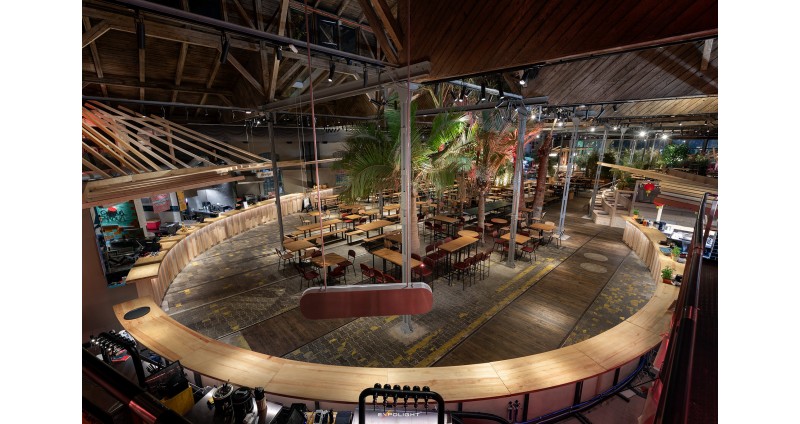 Gleis//Garten - освітлення фудмаркету