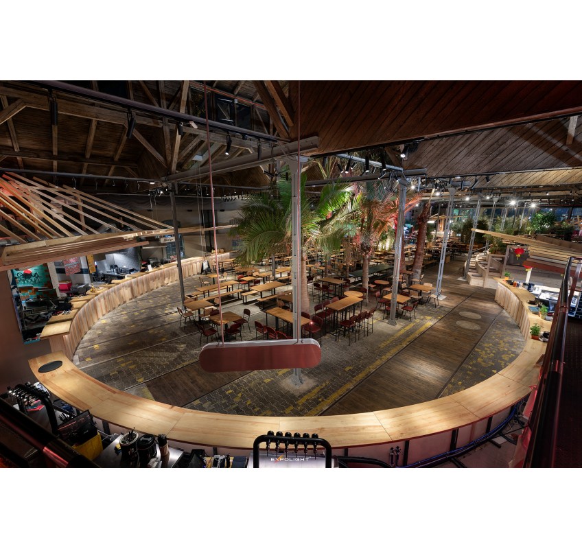 Gleis//Garten - освещение фудмаркета 