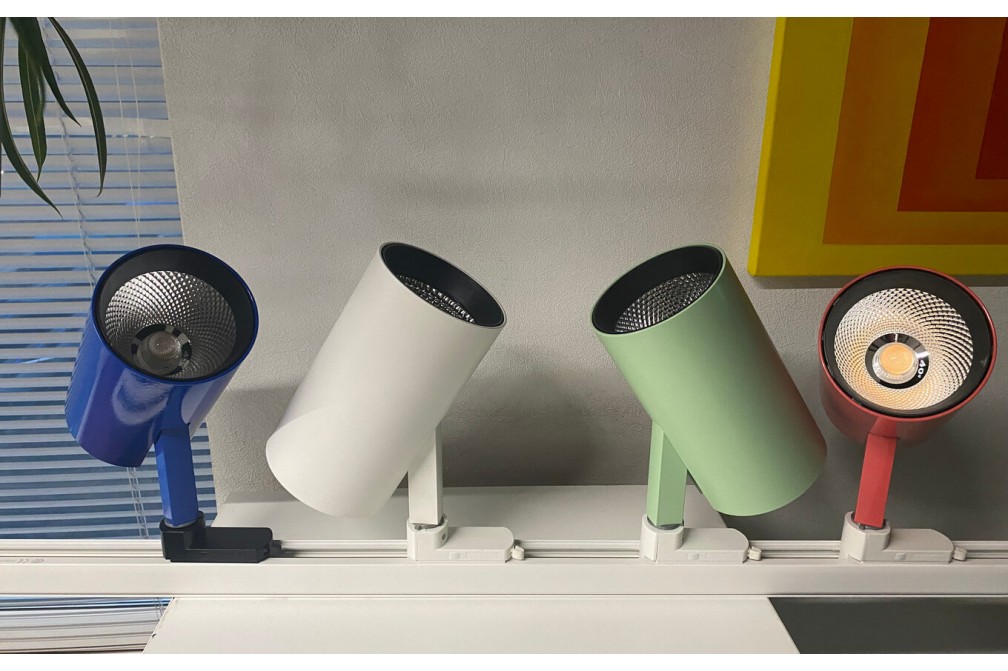 Прожектор SHOOTER-L: адаптивне трекове освітлення для комерційних інтер’єрів