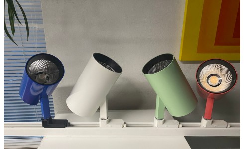 Прожектор SHOOTER-L: адаптивне трекове освітлення для комерційних інтер’єрів Прожектор SHOOTER-L: адаптивне трекове освітлення для комерційних інтер’єрів