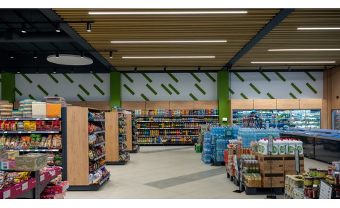 Освітлення торгового залу: вибір світильників і правильне світло для торгових приміщень Освітлення торгового залу: вибір світильників і правильне світло для торгових приміщень