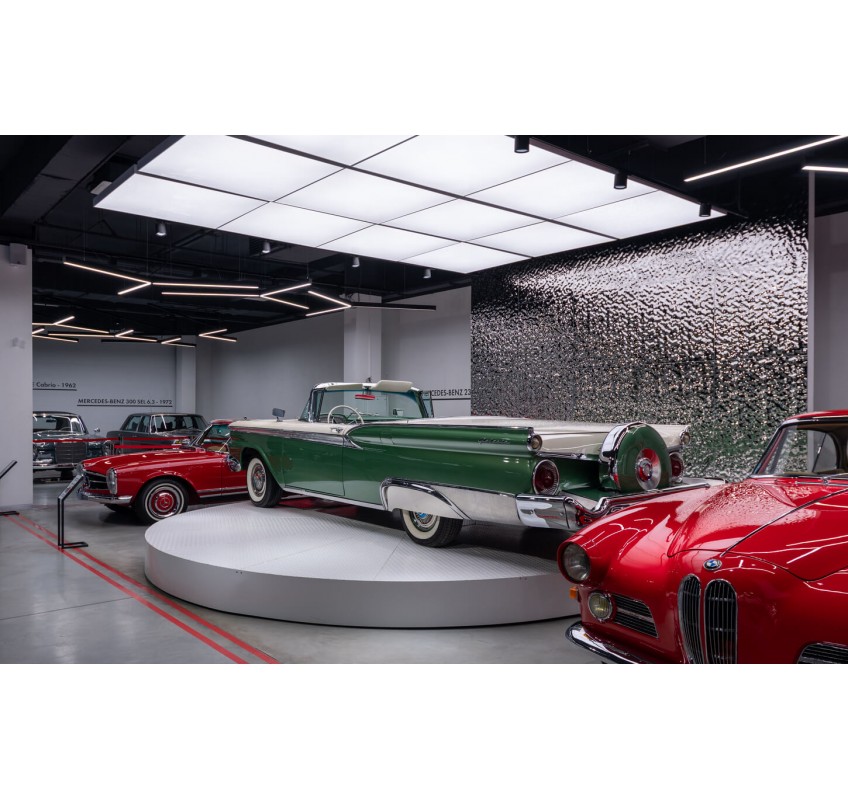 VIKCARS - музей ретроавтомобилей во Львове