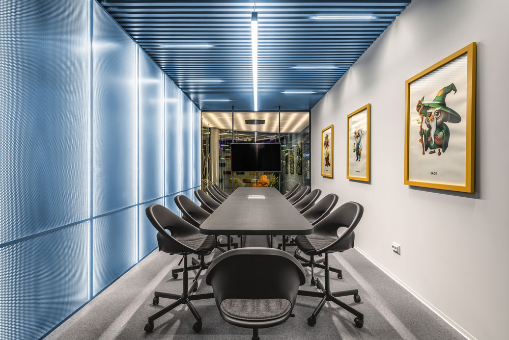 IONE GAMES освещение для офиса IT компании