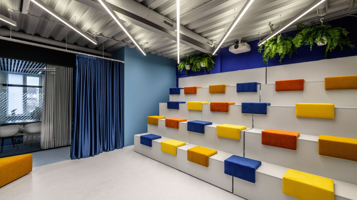 Amphitheatre with coloured seating at the IONE GAMES office