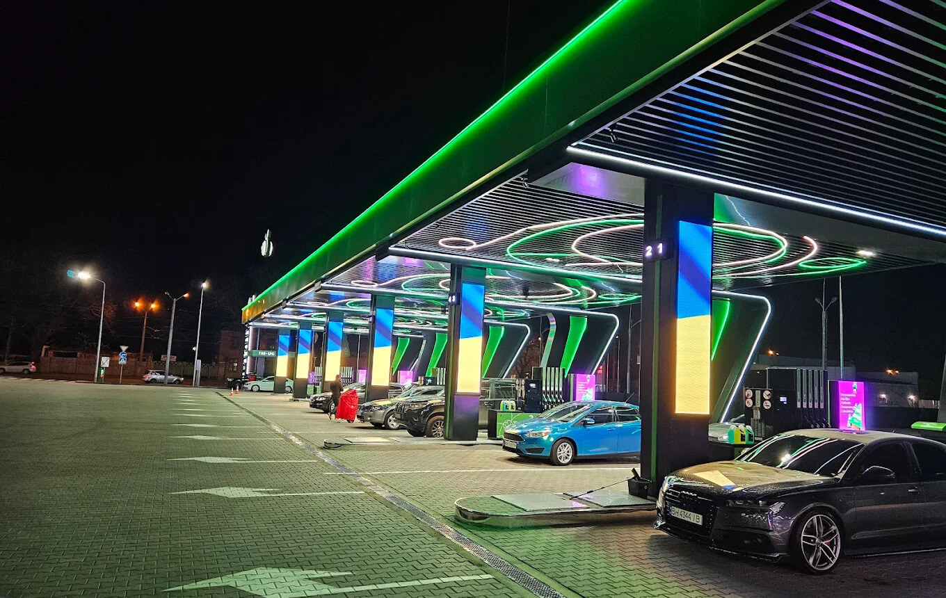 Современное LED-освещение АЗС: решения, преимущества и выбор светильников