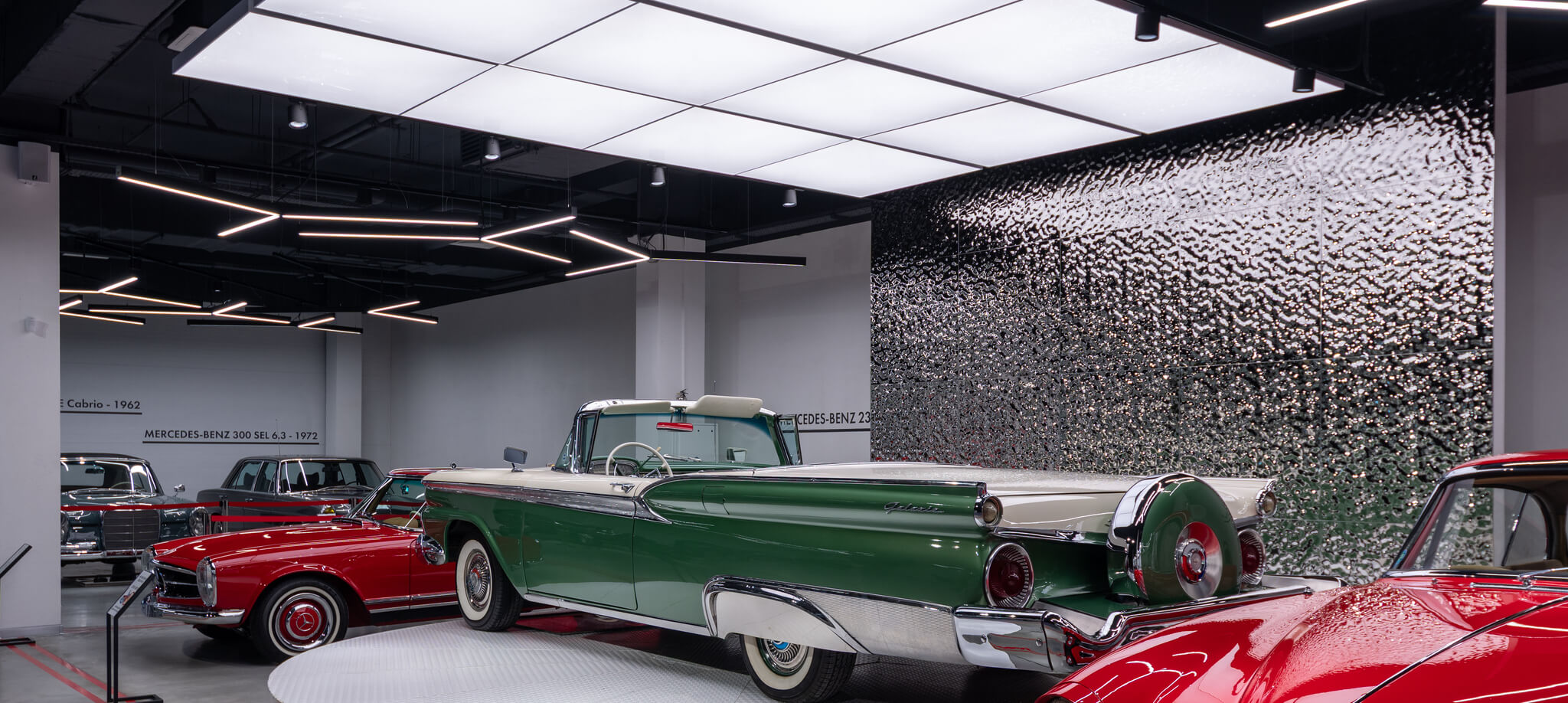 Україна - Львів