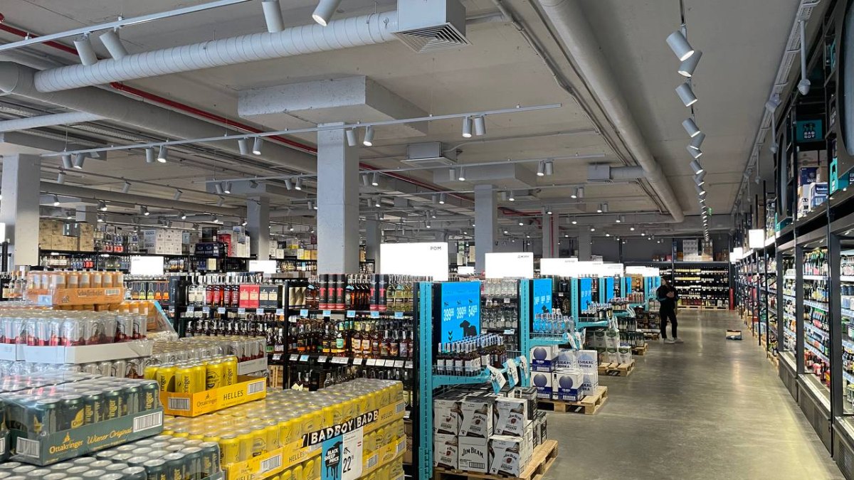 BAD BOY liquor store sales floor in Dnipro with SHOOTER-L track spotlights